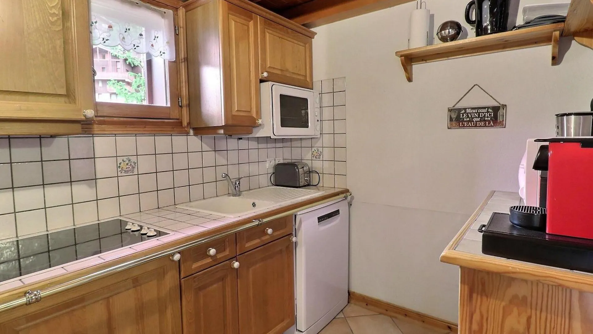Superbe Duplex Familial Avec Terrasse, Proche Pistes Et Commerces - Les Allues - Fr-1-182-261 0*,