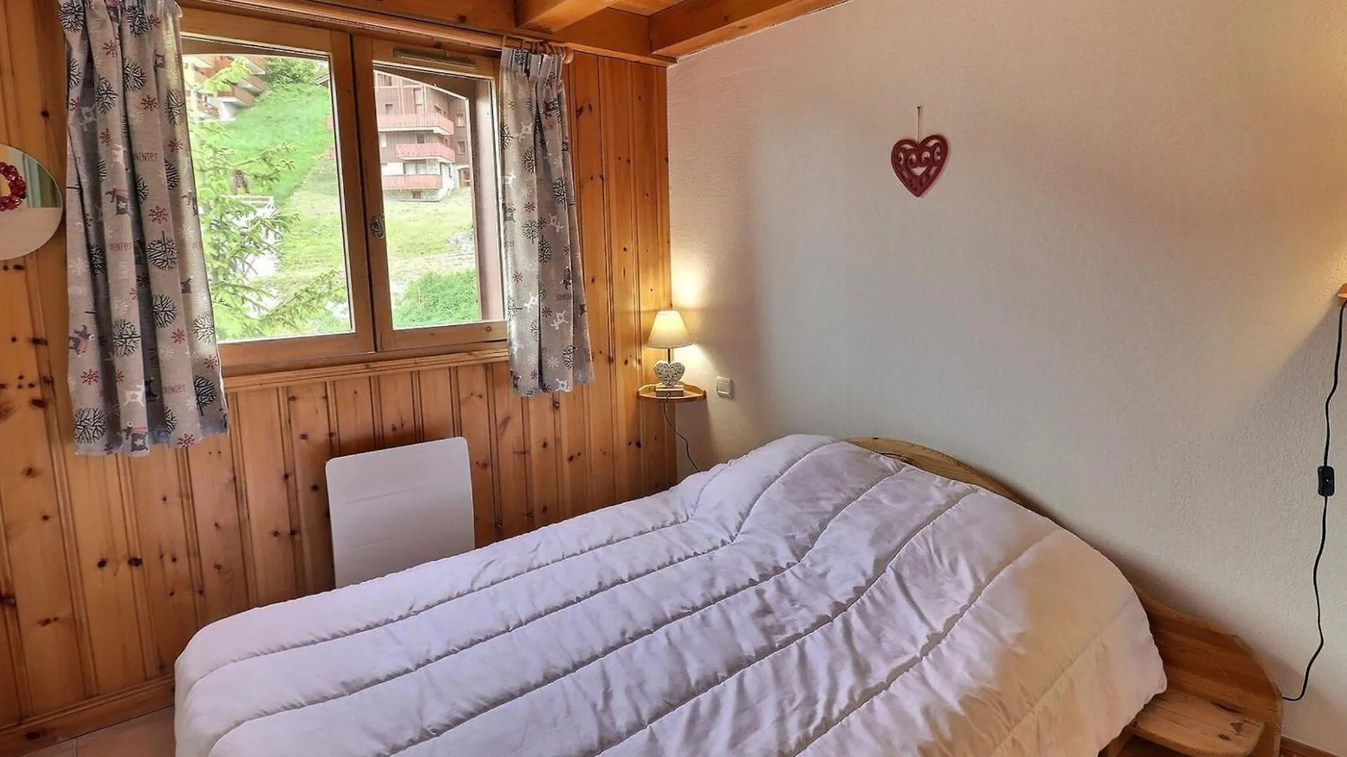 Superbe Duplex Familial Avec Terrasse, Proche Pistes Et Commerces - Les Allues - Fr-1-182-261 Apartment